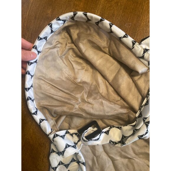 Prince Lionheart EMF Blocking Breastfeeding Cover - Picture 9 of 13